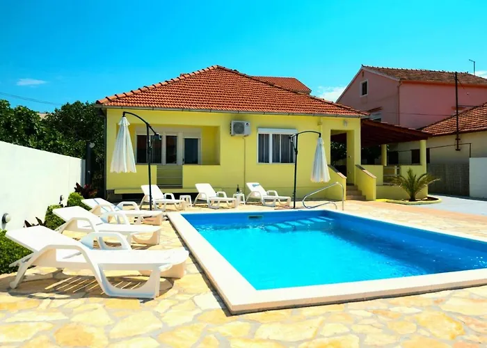 Family Friendly House With A Swimming Pool Sukosan, Zadar - 19564 Ferienhaus Sukošan