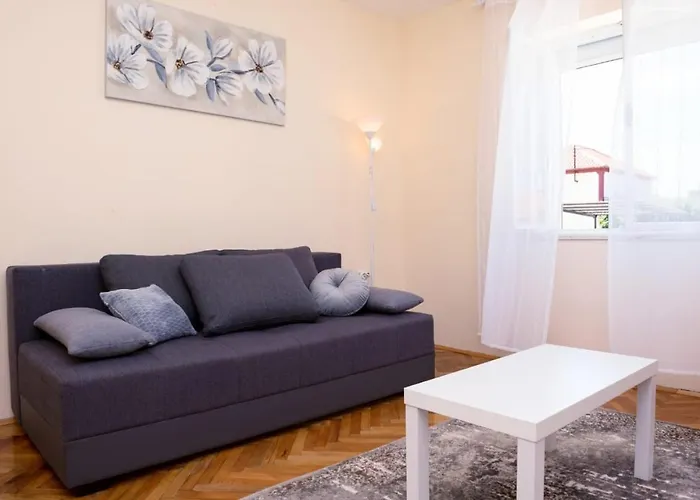 Dom wakacyjny Family Friendly House With A Swimming Pool Sukosan, Zadar - 19564 Sukošan