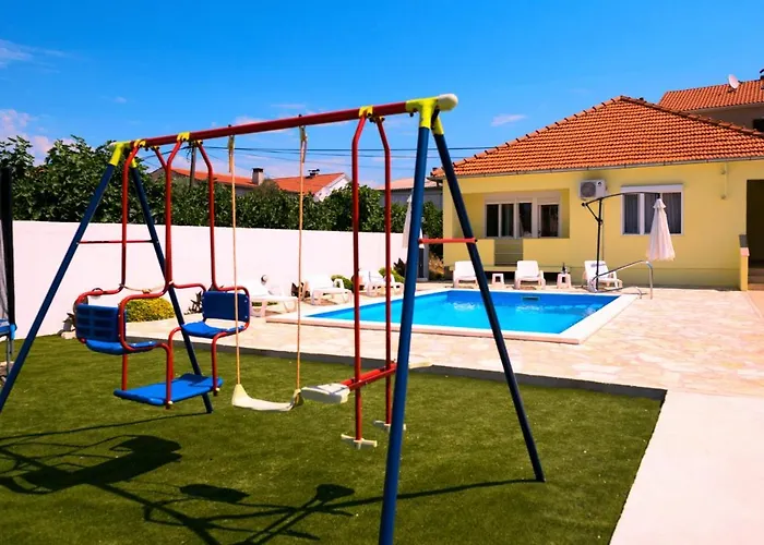 Family Friendly House With A Swimming Pool Sukosan, Zadar - 19564 Ferienhaus Sukošan