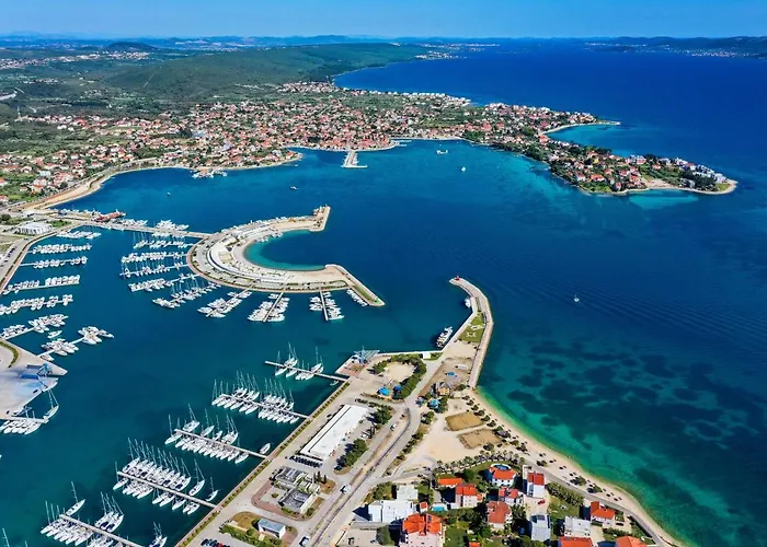 Family Friendly House With A Swimming Pool Sukosan, Zadar - 19564 Ferienhaus *